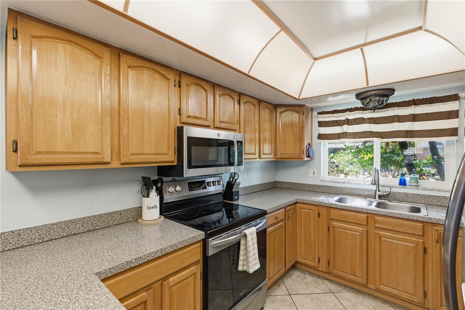 1 MAPLEWOOD AVE, CLEARWATER, FL, 33765