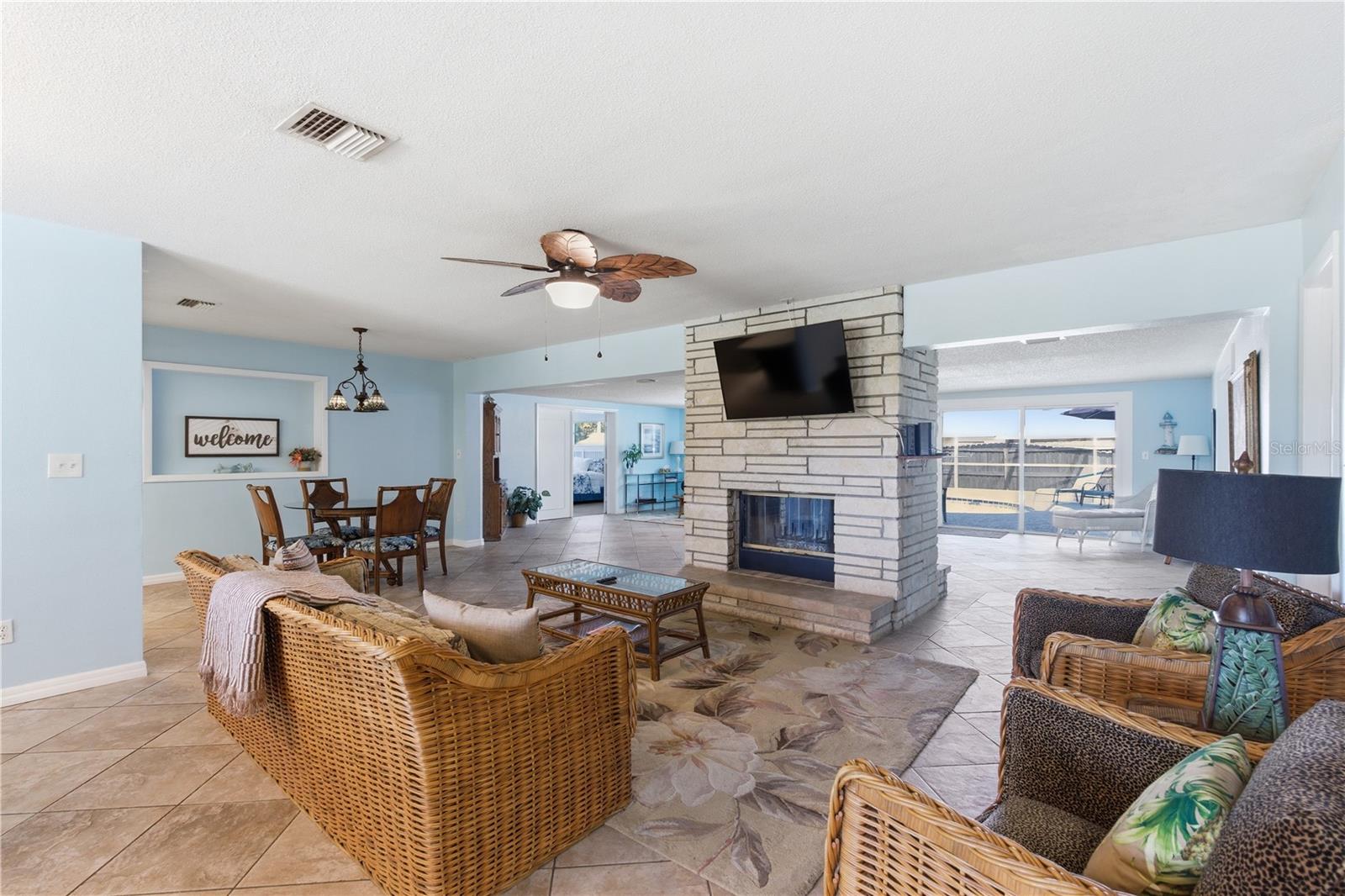 1 MAPLEWOOD AVE, CLEARWATER, FL, 33765