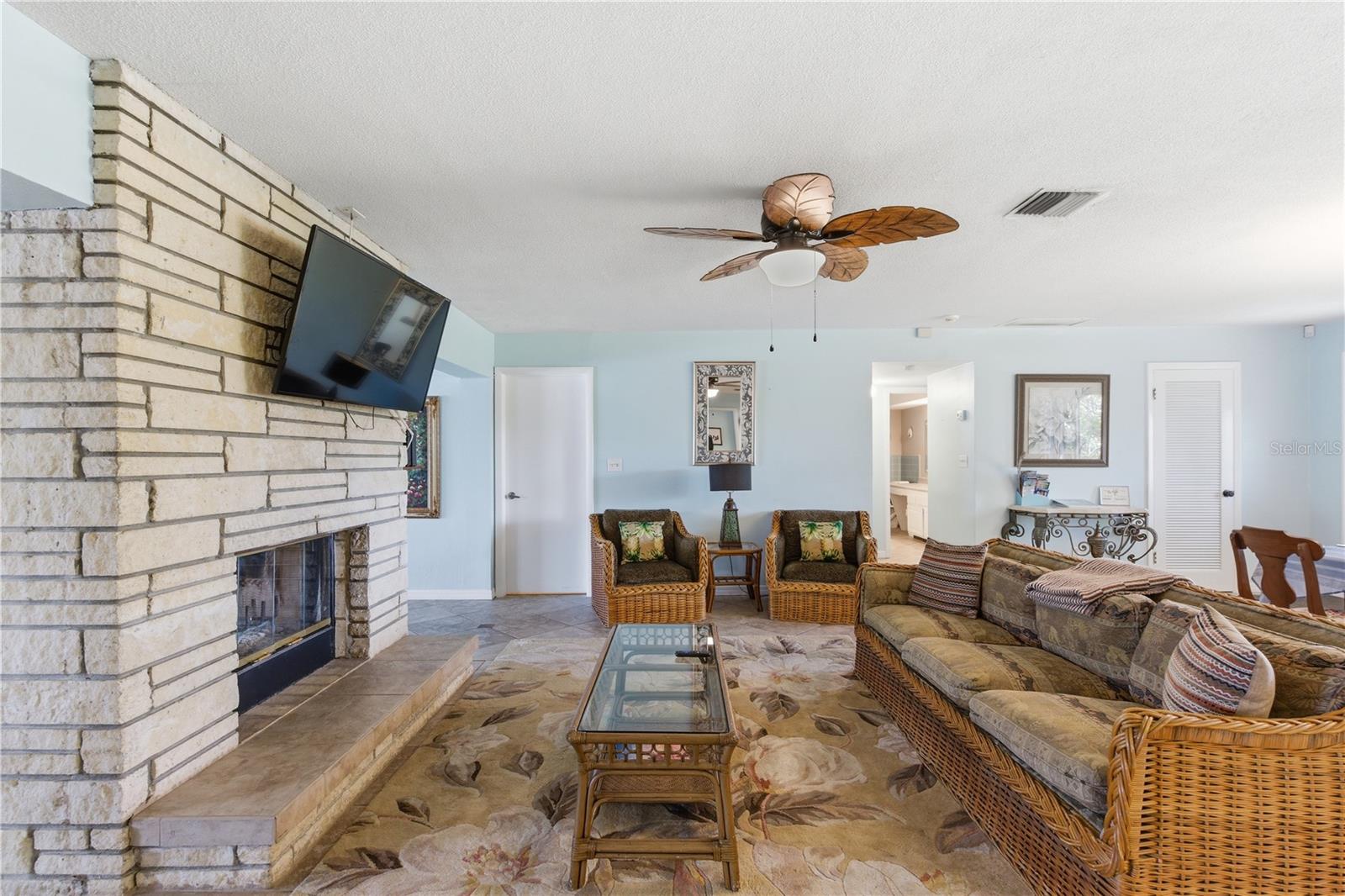 1 MAPLEWOOD AVE, CLEARWATER, FL, 33765