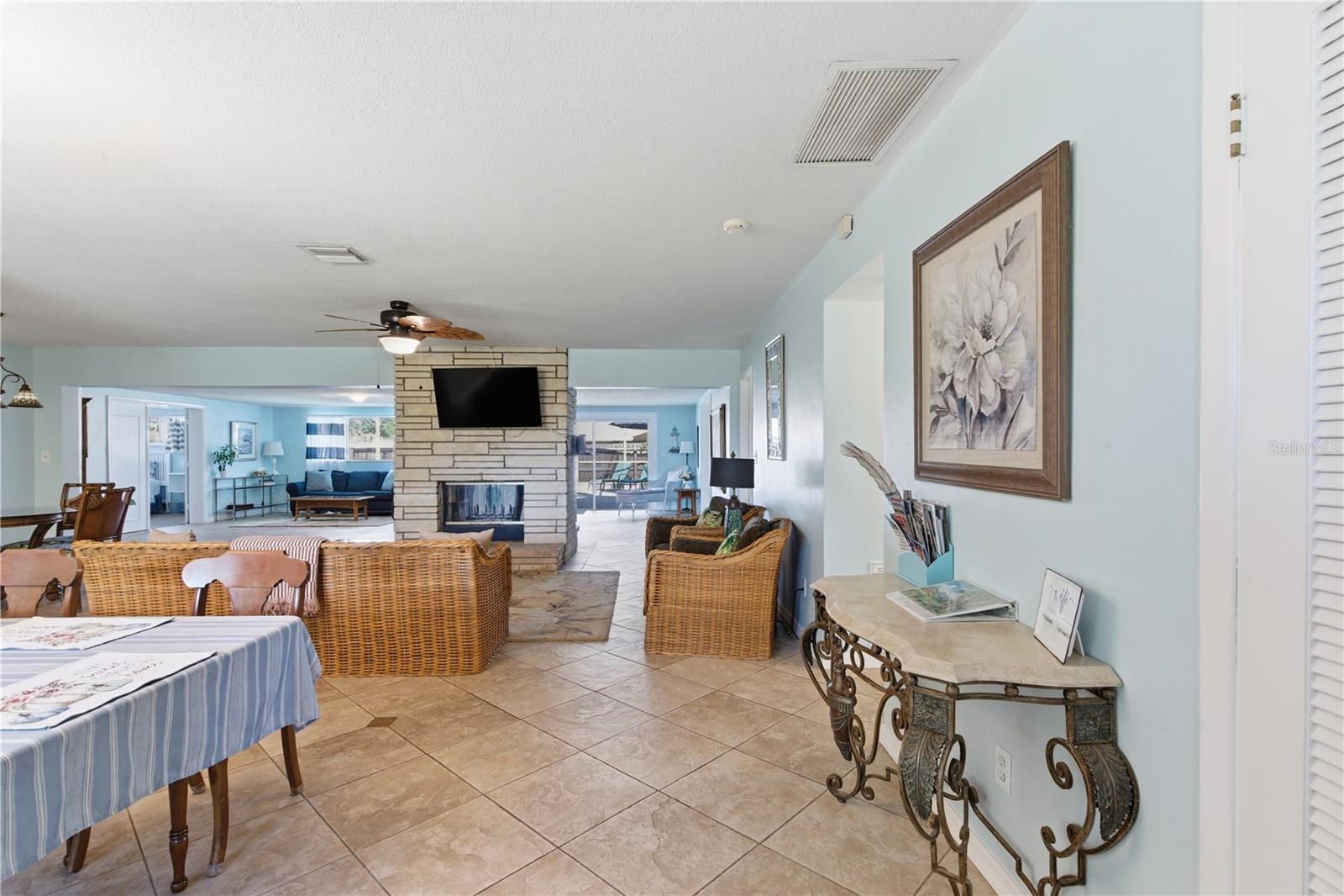 1 MAPLEWOOD AVE, CLEARWATER, FL, 33765