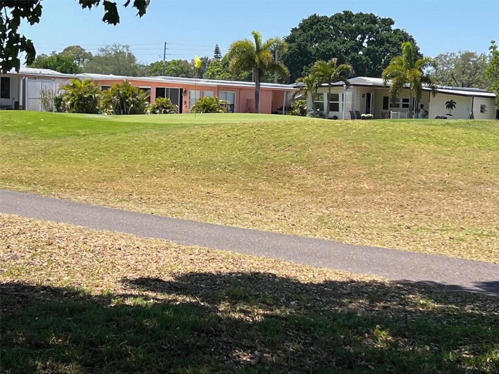 18 SABAL PALM DR, LARGO, FL, 33770