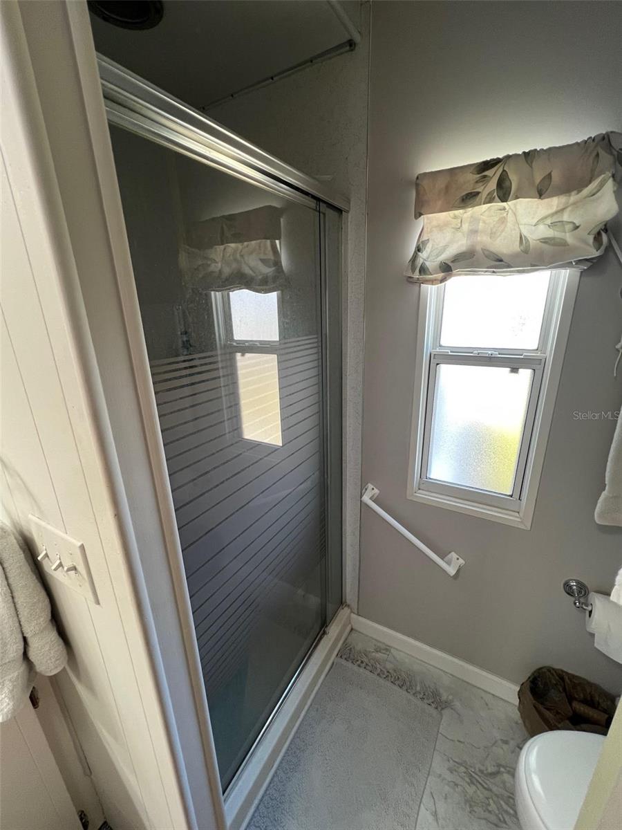 18 SABAL PALM DR, LARGO, FL, 33770