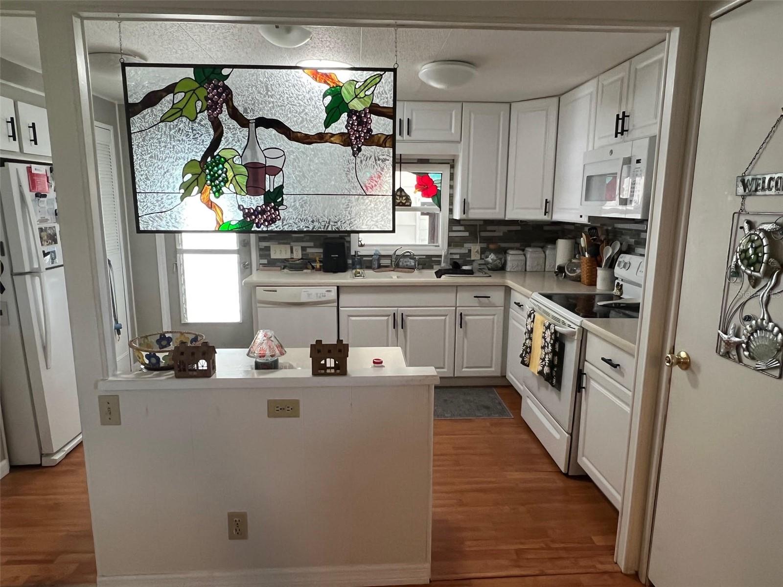 18 SABAL PALM DR, LARGO, FL, 33770