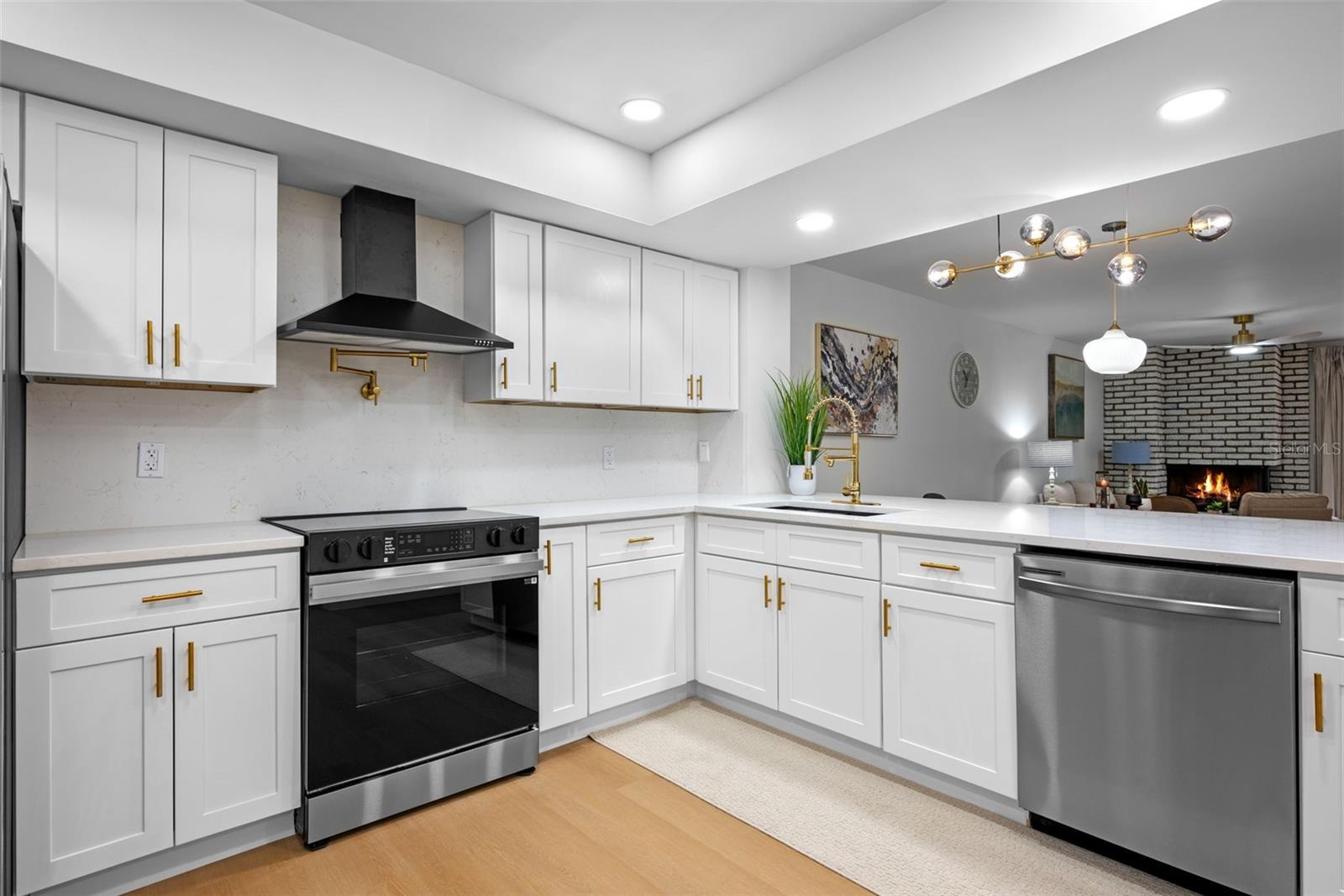 1055 KENSINGTON PARK DR #205, ALTAMONTE SPRINGS, FL, 32714