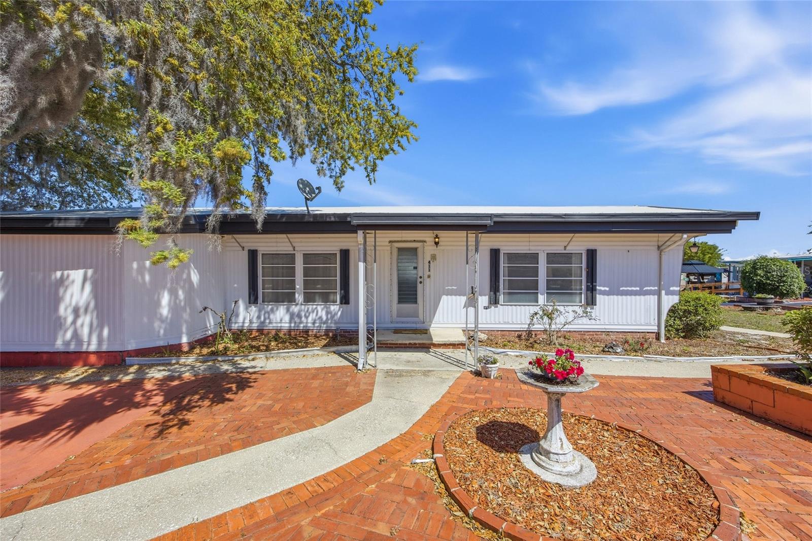 3896 PICCIOLA RD #411, FRUITLAND PARK, FL, 34731