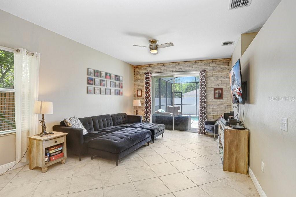 6915 MONARCH PARK DR, APOLLO BEACH, FL, 33572