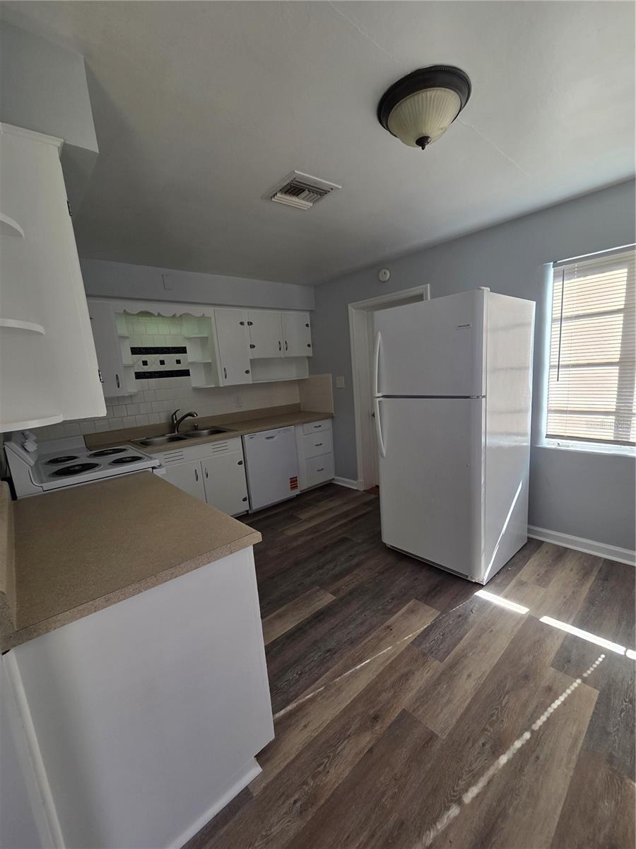 101 E ATWATER AVE, EUSTIS, FL, 32726