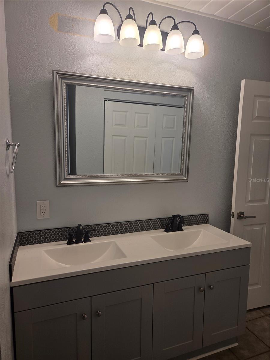 101 E ATWATER AVE, EUSTIS, FL, 32726