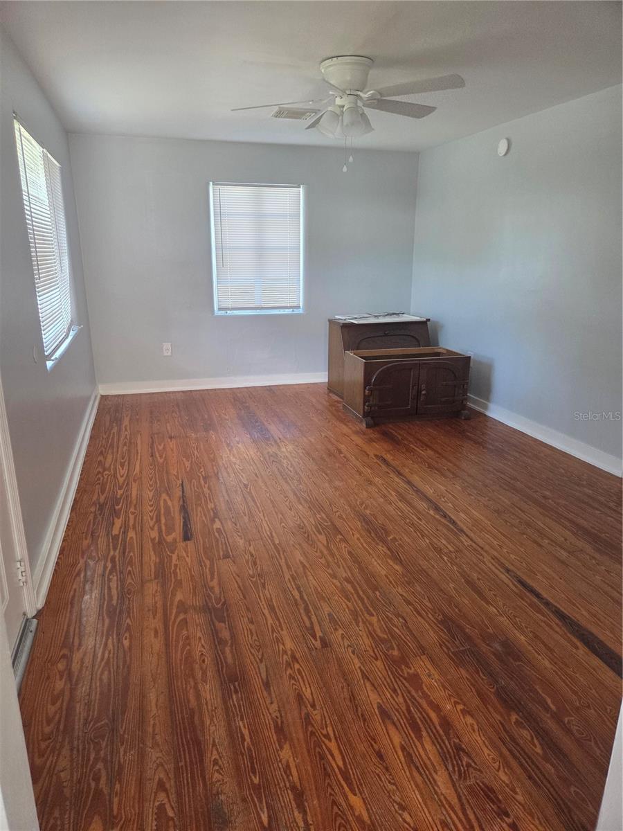 101 E ATWATER AVE, EUSTIS, FL, 32726