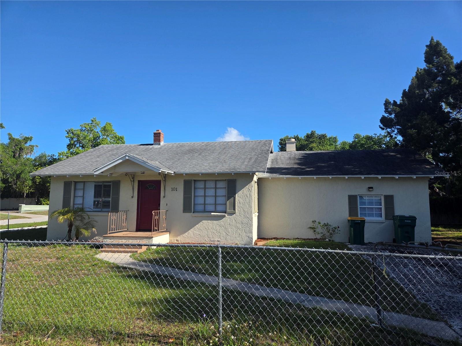 101 E ATWATER AVE, EUSTIS, FL, 32726