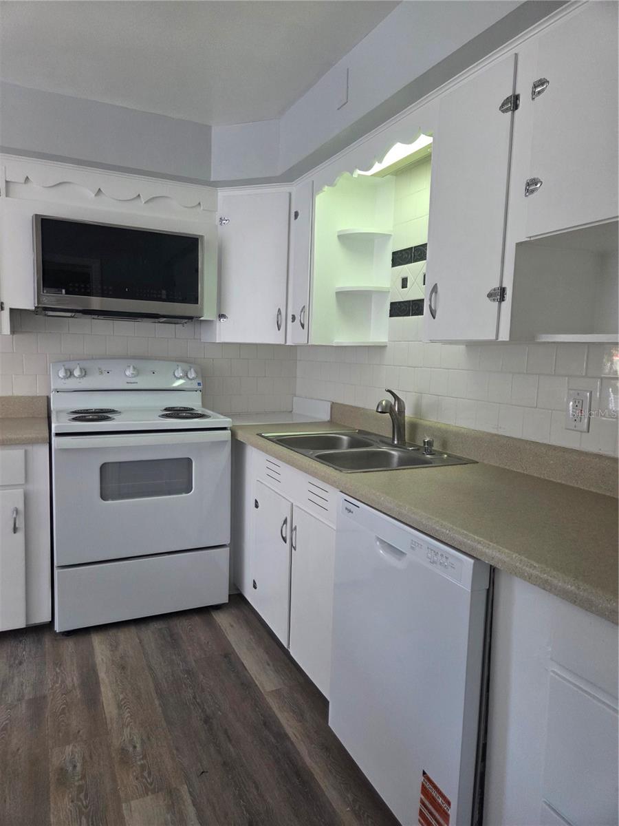 101 E ATWATER AVE, EUSTIS, FL, 32726