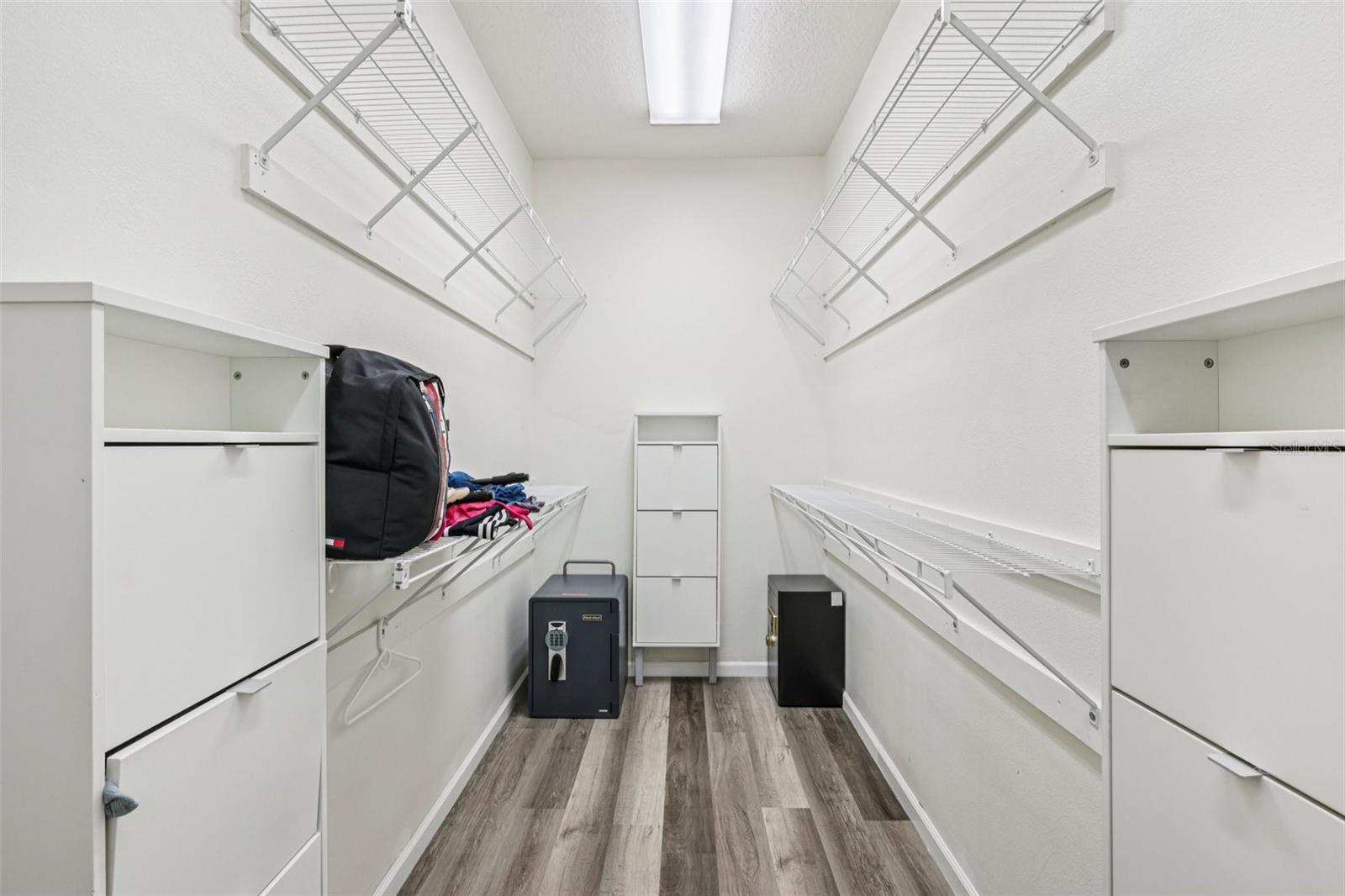 1901 HEARTLAND CIR, VALRICO, FL, 33594