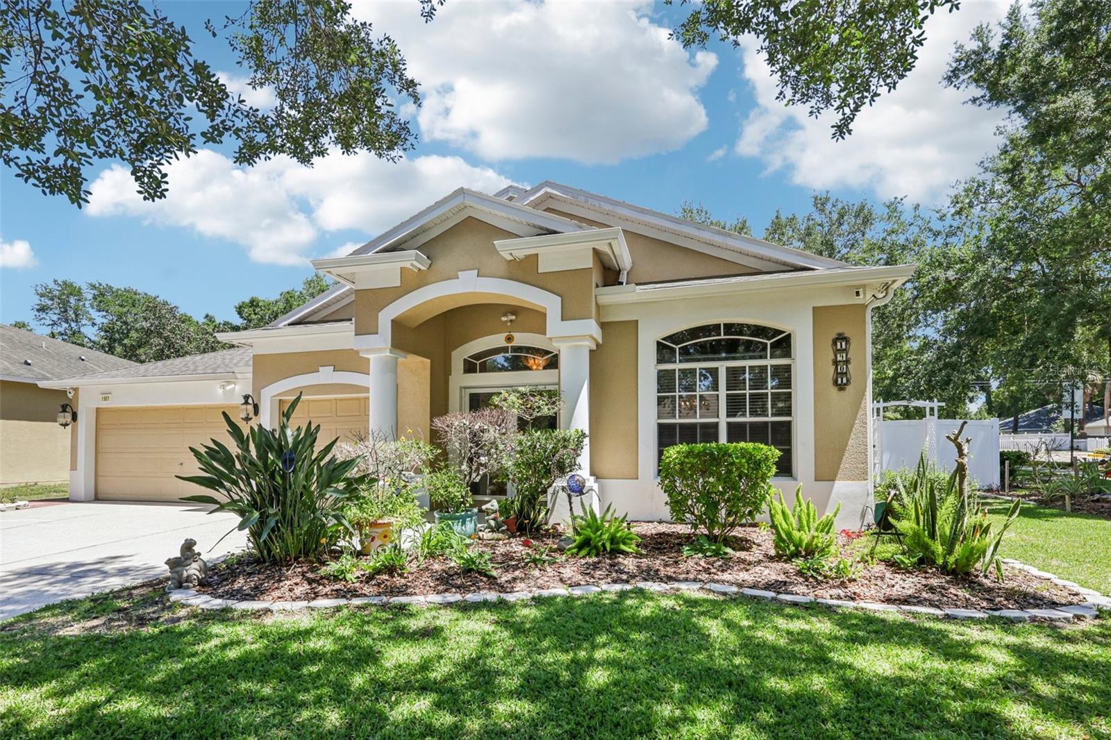 1901 HEARTLAND CIR, VALRICO, FL, 33594