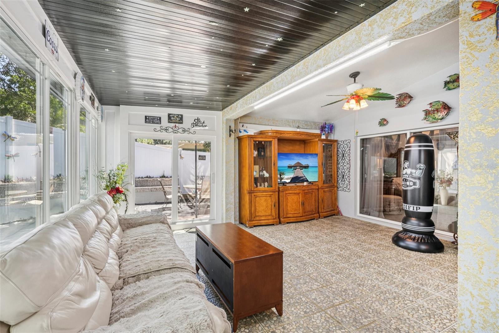 1901 HEARTLAND CIR, VALRICO, FL, 33594