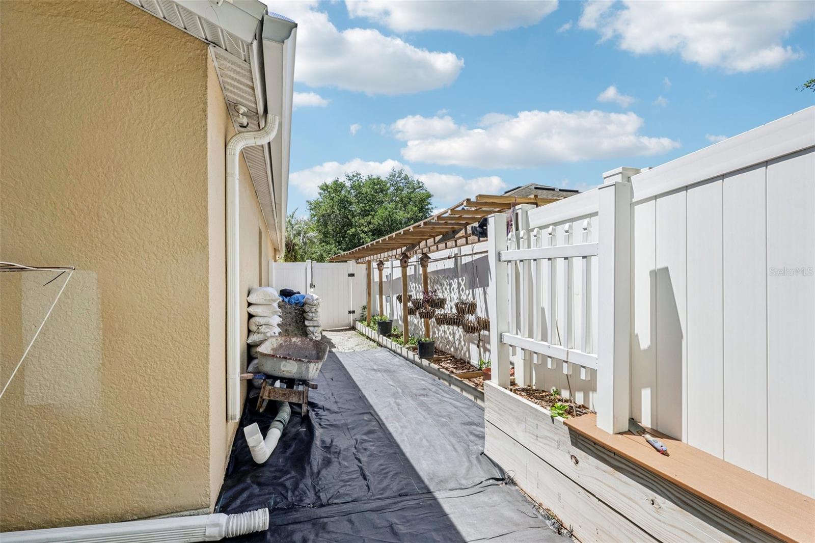 1901 HEARTLAND CIR, VALRICO, FL, 33594