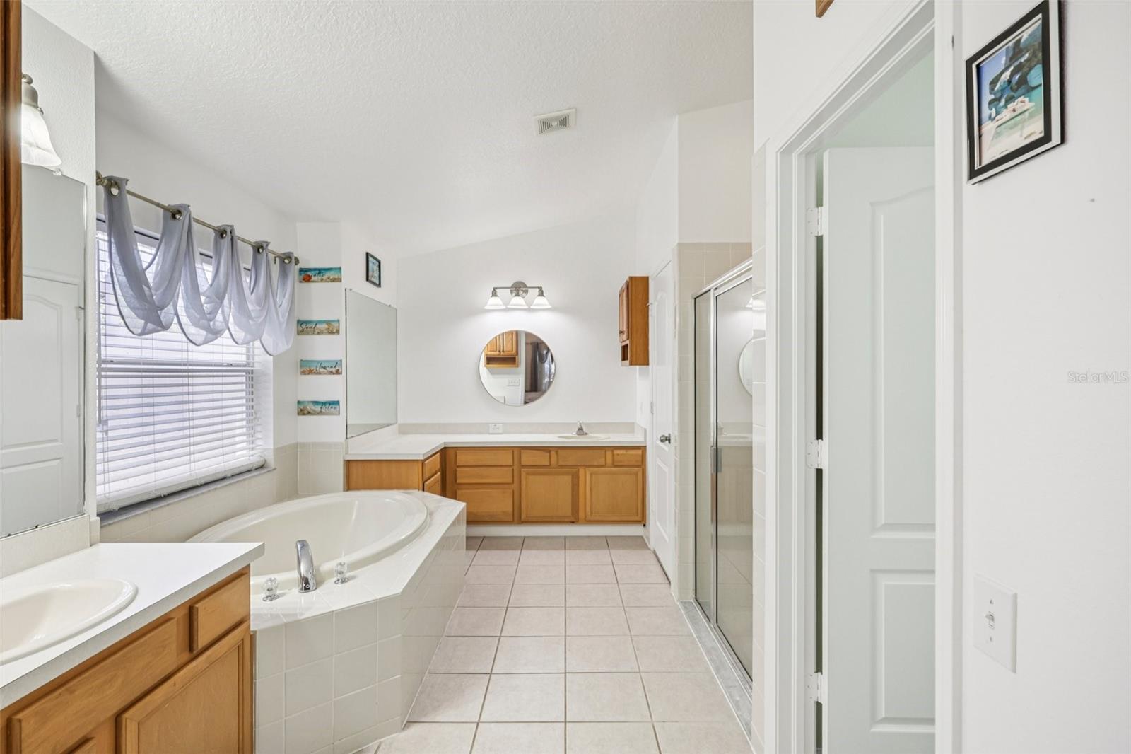 1901 HEARTLAND CIR, VALRICO, FL, 33594