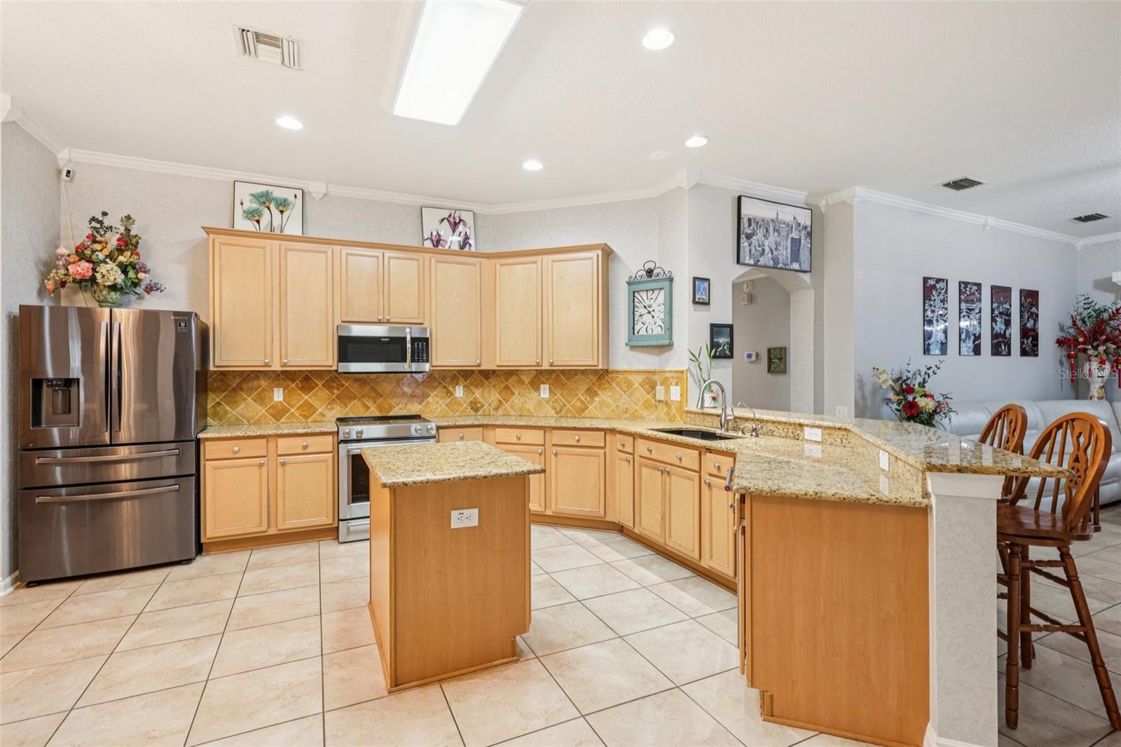 1901 HEARTLAND CIR, VALRICO, FL, 33594