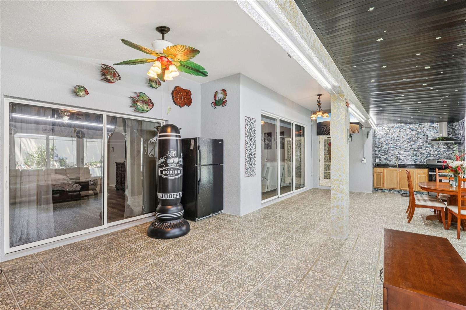 1901 HEARTLAND CIR, VALRICO, FL, 33594