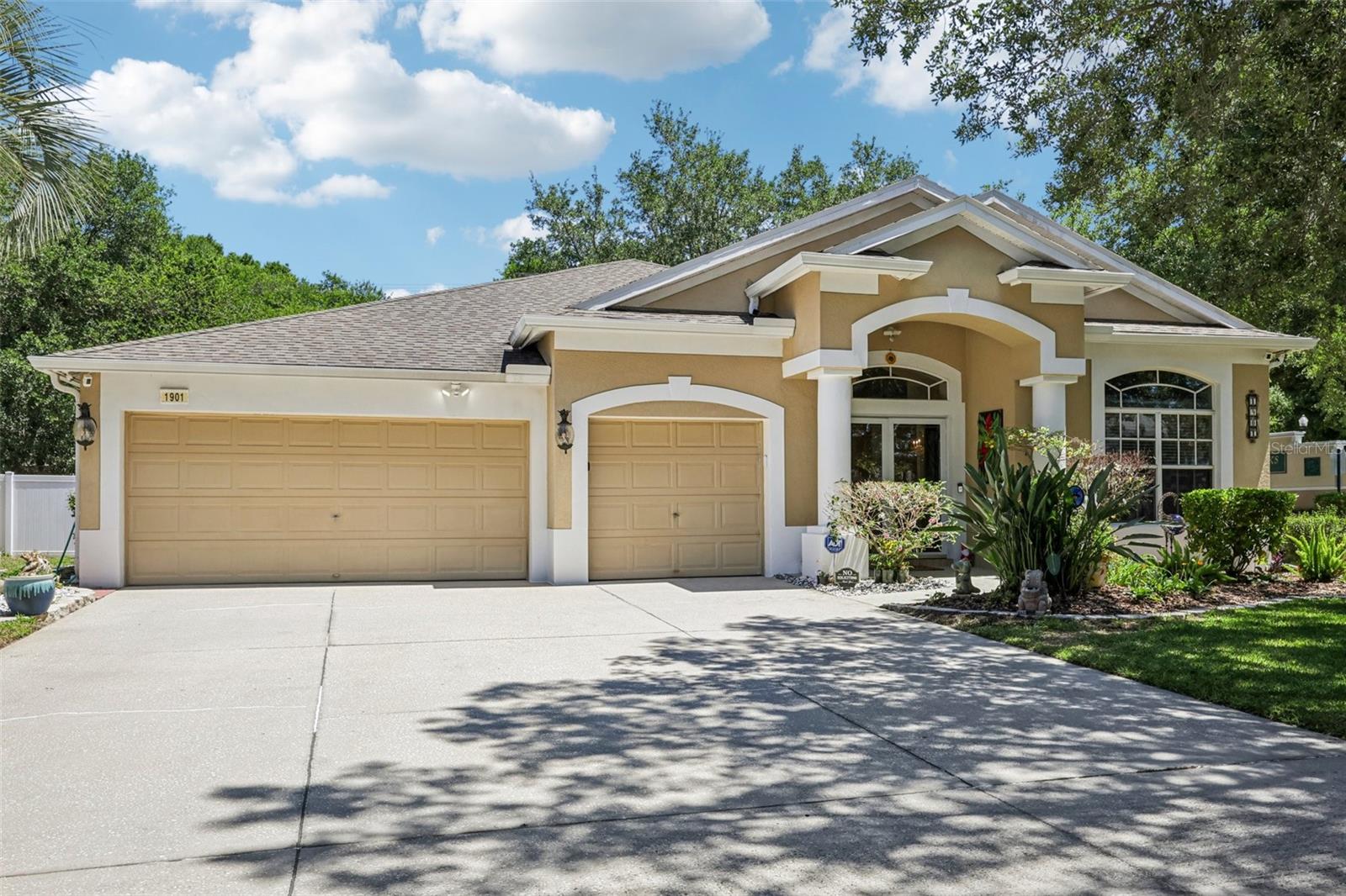 1901 HEARTLAND CIR, VALRICO, FL, 33594