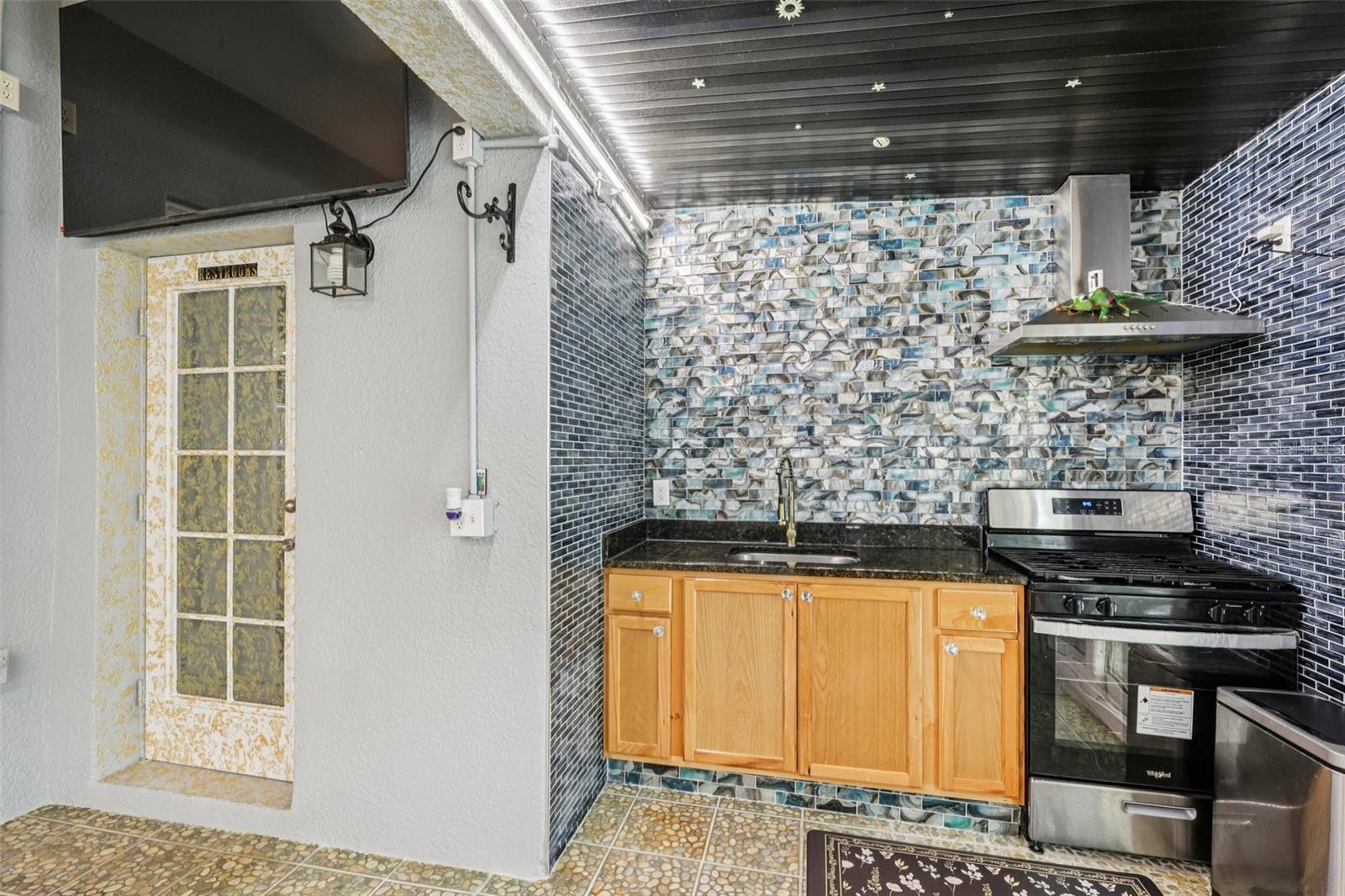 1901 HEARTLAND CIR, VALRICO, FL, 33594