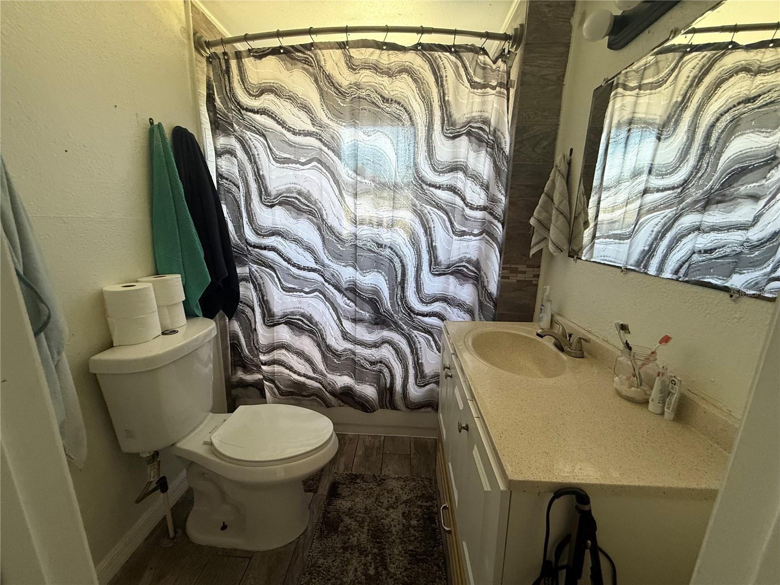 4233 OLD US HIGHWAY 41, RUSKIN, FL, 33570