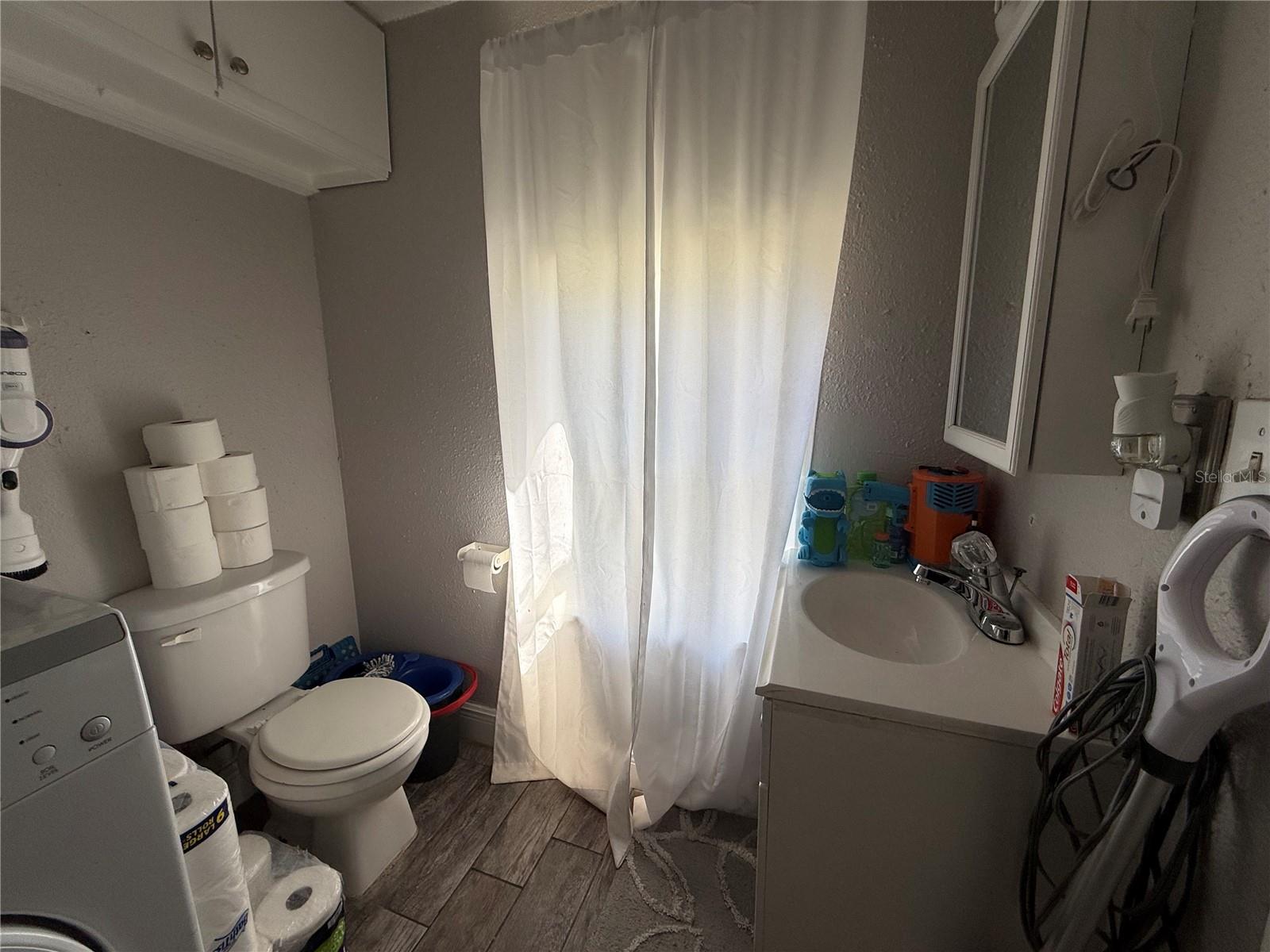 4233 OLD US HIGHWAY 41, RUSKIN, FL, 33570