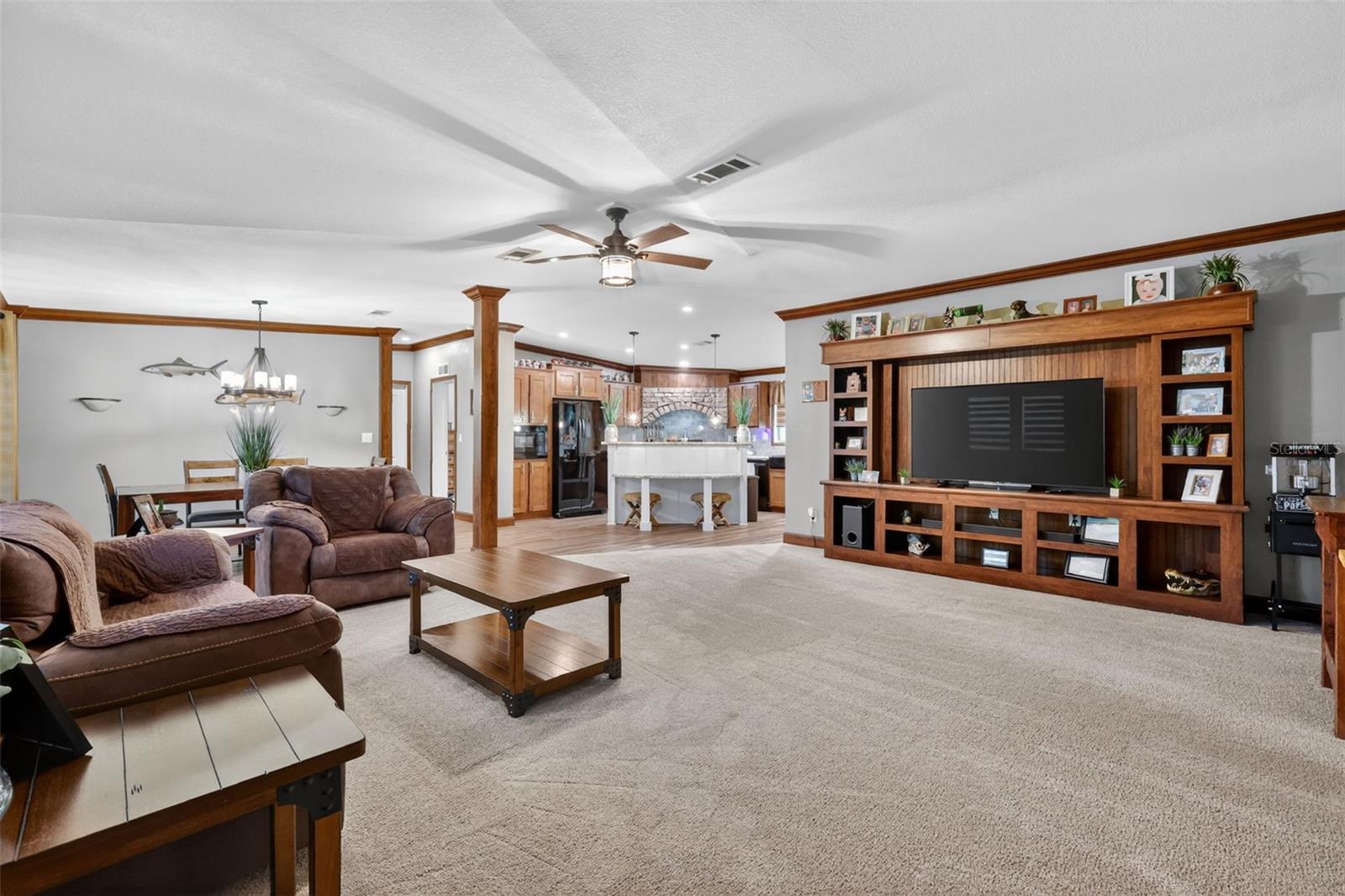 9879 S BUCKSKIN AVE, FLORAL CITY, FL, 34436