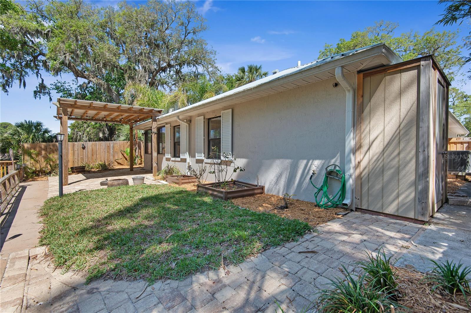 116 PINE TREE ST, FLAGLER BEACH, FL, 32136