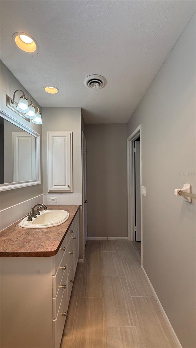 491 S VENICE BLVD, VENICE, FL, 34293