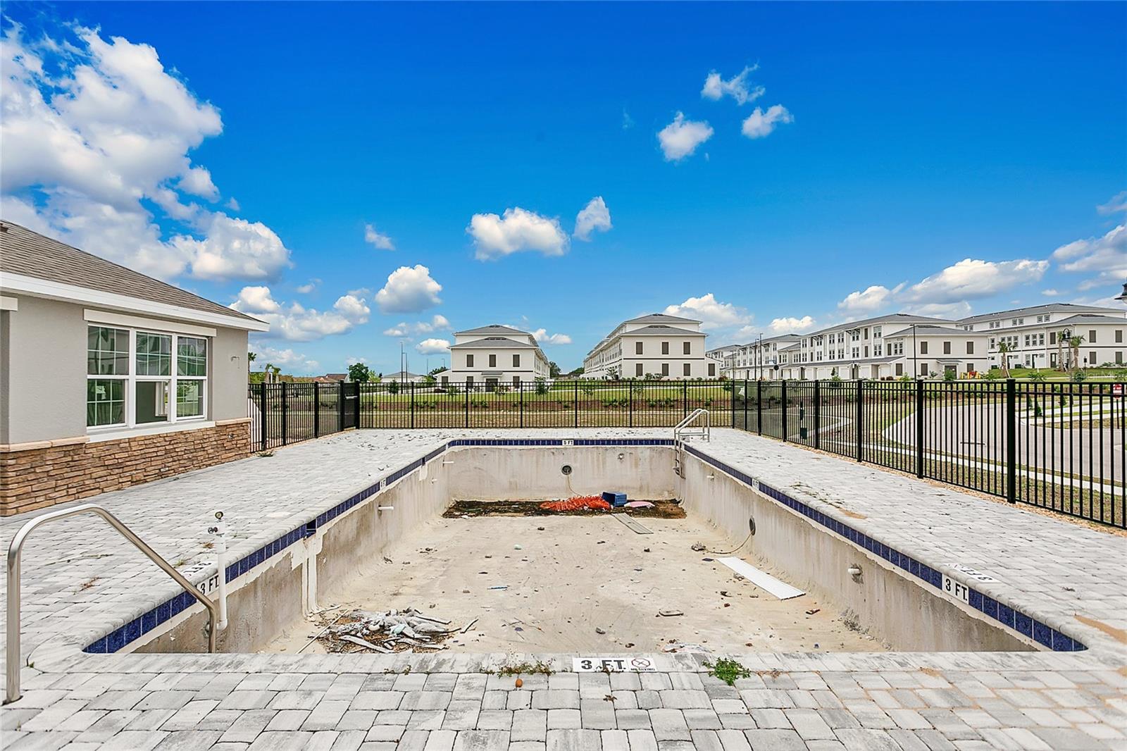 262 BELLA PRESTWICK BLVD, DAVENPORT, FL, 33837