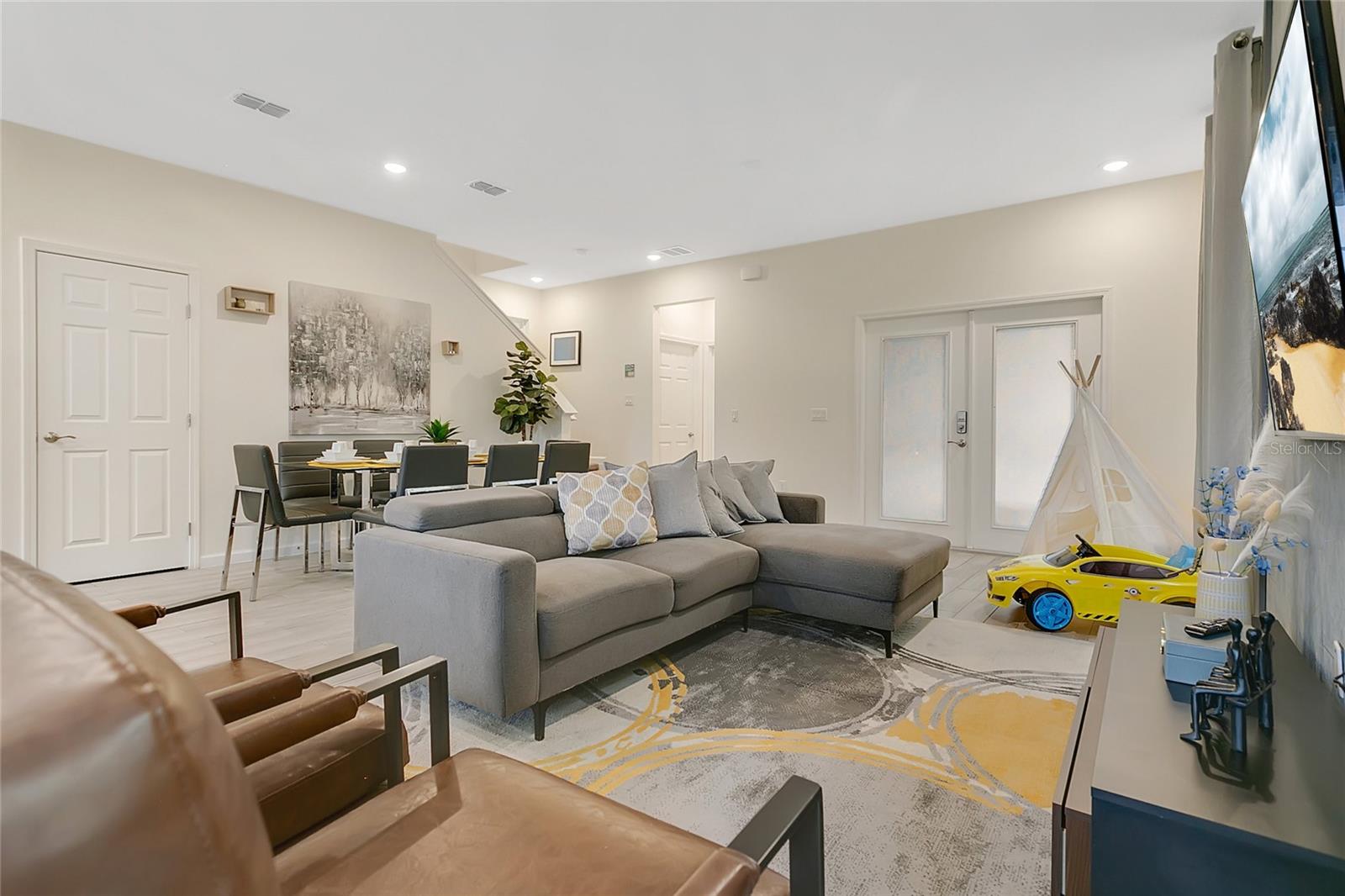 262 BELLA PRESTWICK BLVD, DAVENPORT, FL, 33837