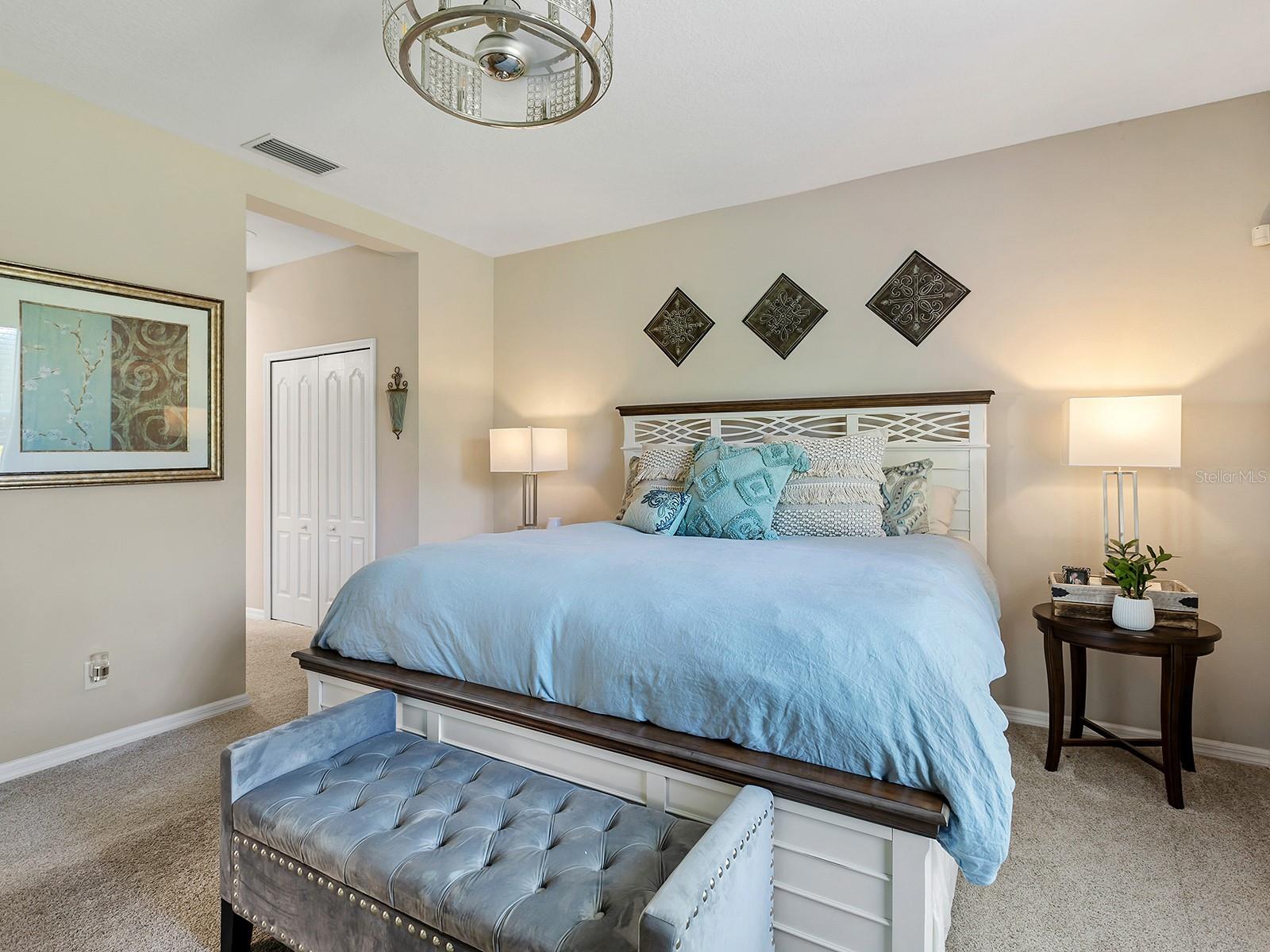 2060 CRYSTAL LAKE TRL, BRADENTON, FL, 34211