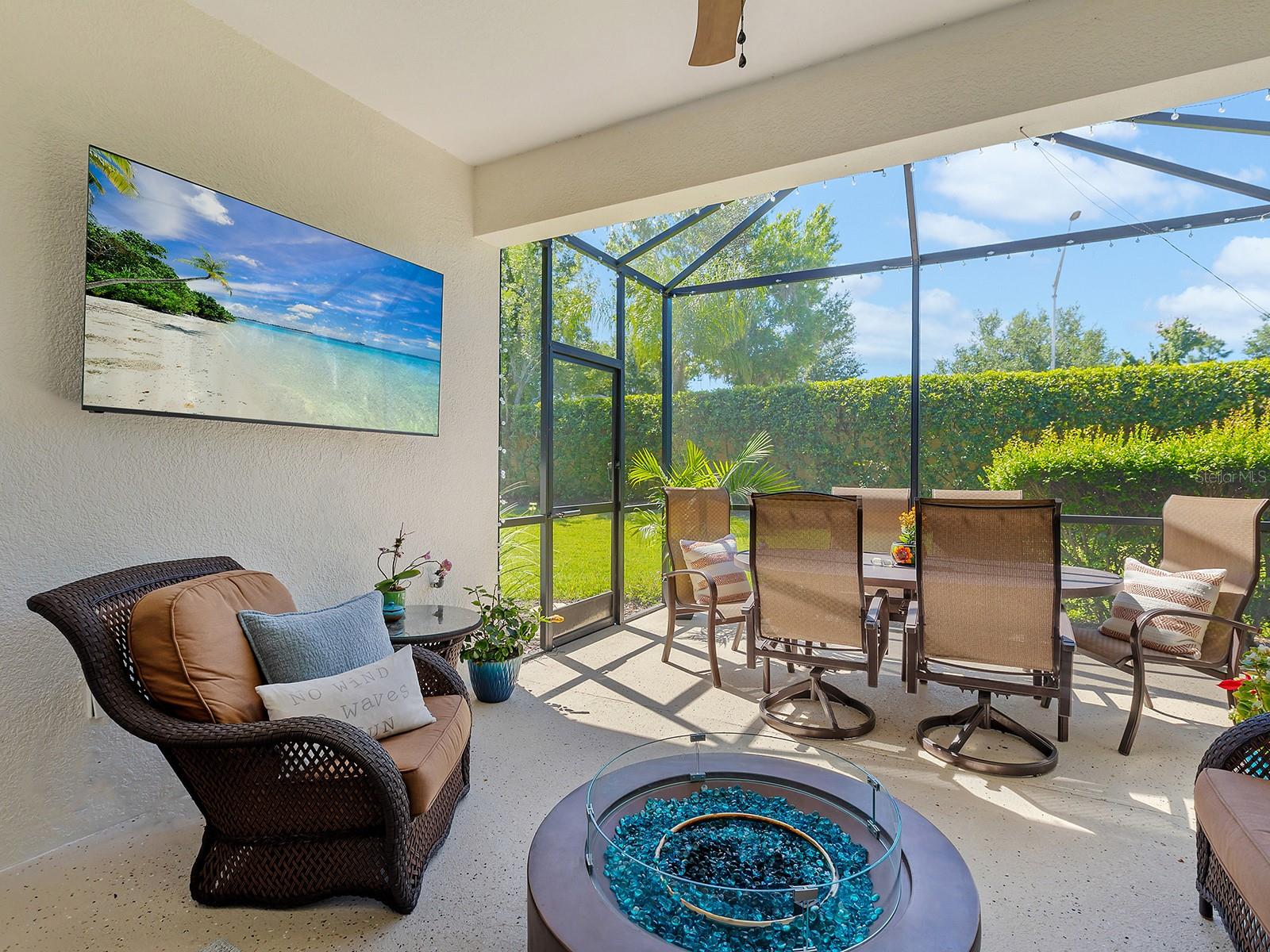 2060 CRYSTAL LAKE TRL, BRADENTON, FL, 34211