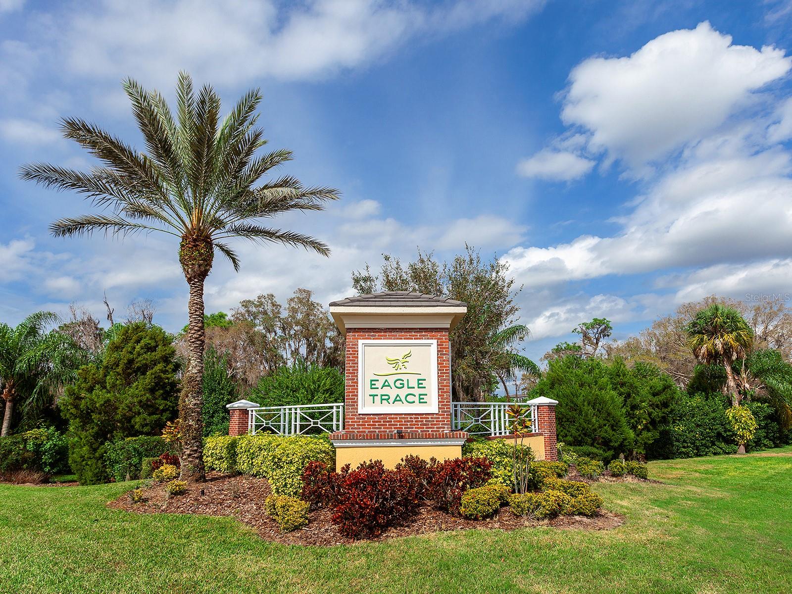 2060 CRYSTAL LAKE TRL, BRADENTON, FL, 34211