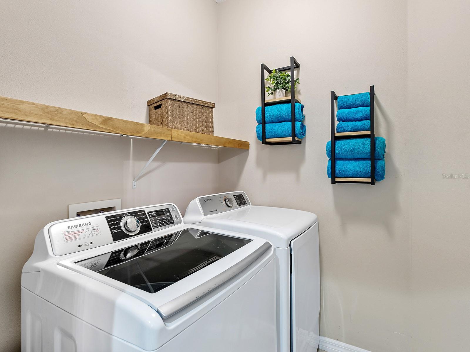 2060 CRYSTAL LAKE TRL, BRADENTON, FL, 34211