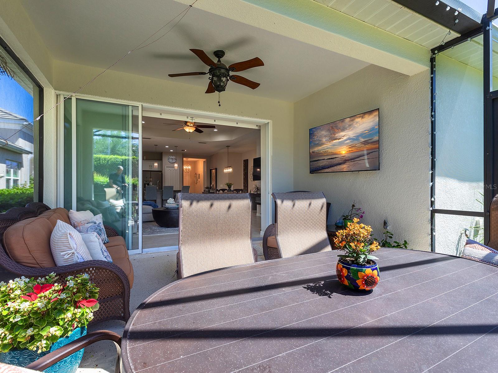 2060 CRYSTAL LAKE TRL, BRADENTON, FL, 34211