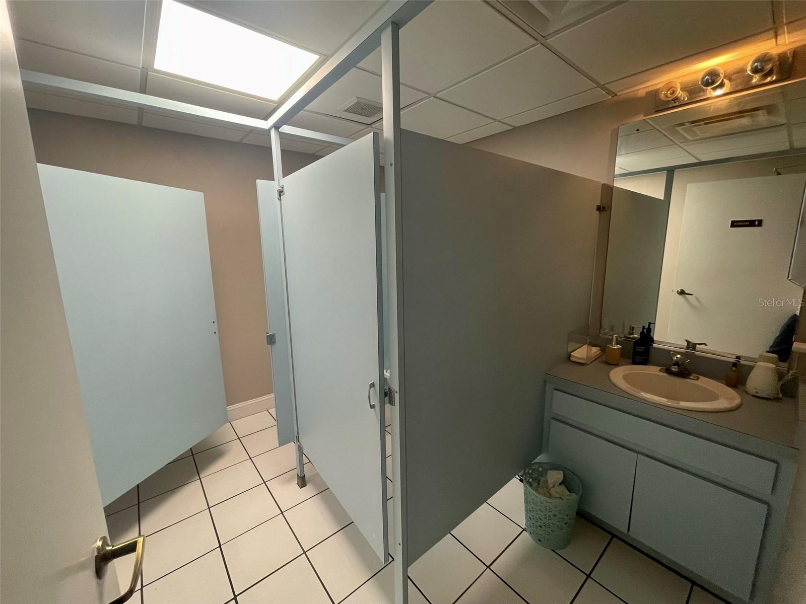 4828 W GANDY BLVD #B27, TAMPA, FL, 33611