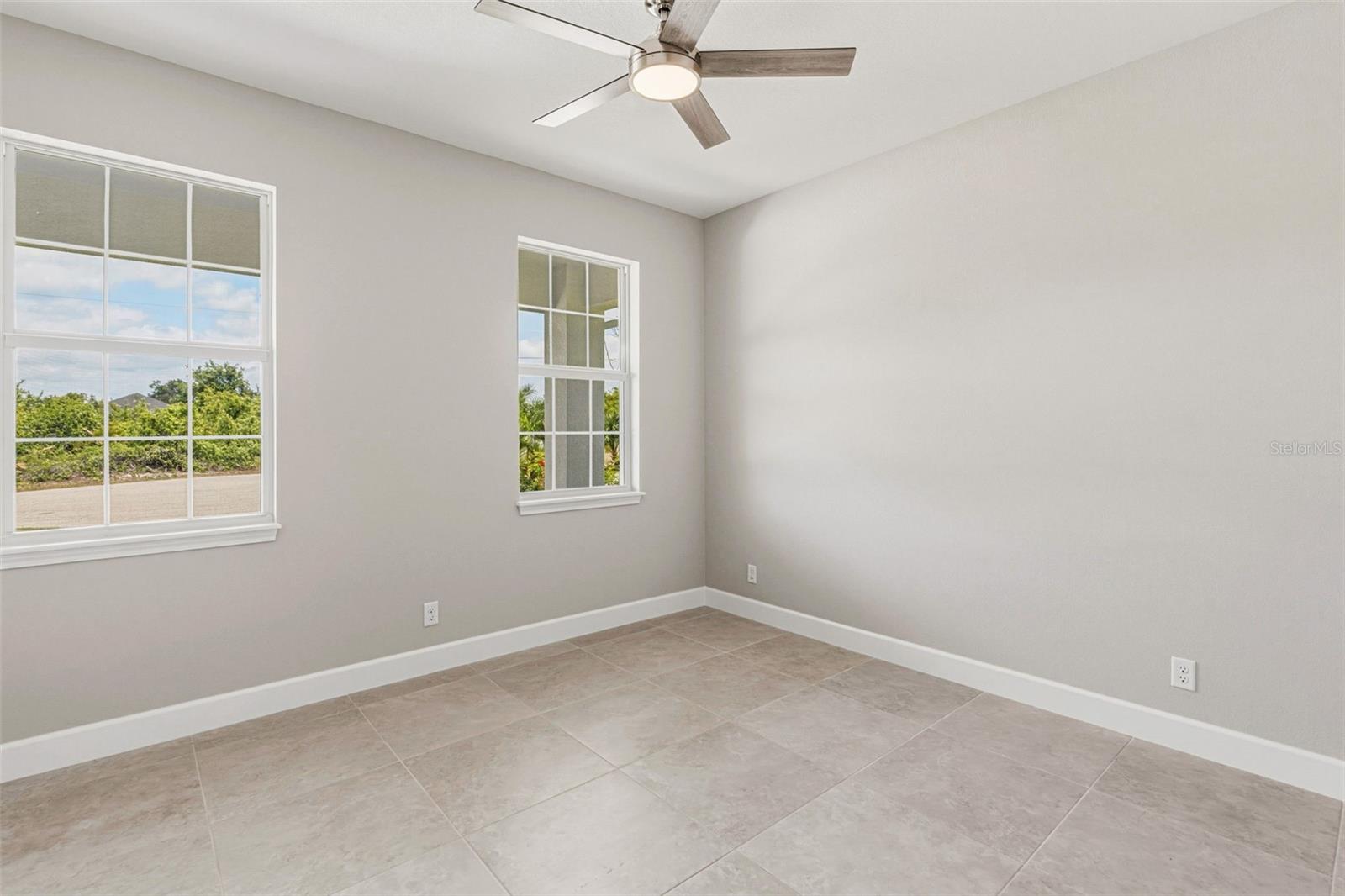 141 SWAN DR, ROTONDA WEST, FL, 33947