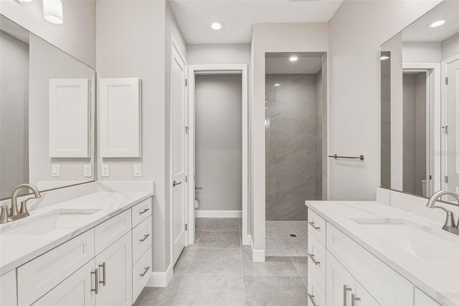 141 SWAN DR, ROTONDA WEST, FL, 33947