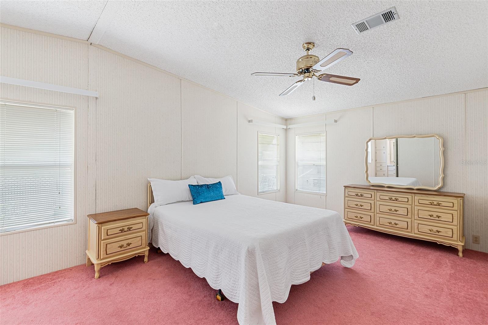 6002 GRAND OAKS DR SE, WINTER HAVEN, FL, 33884