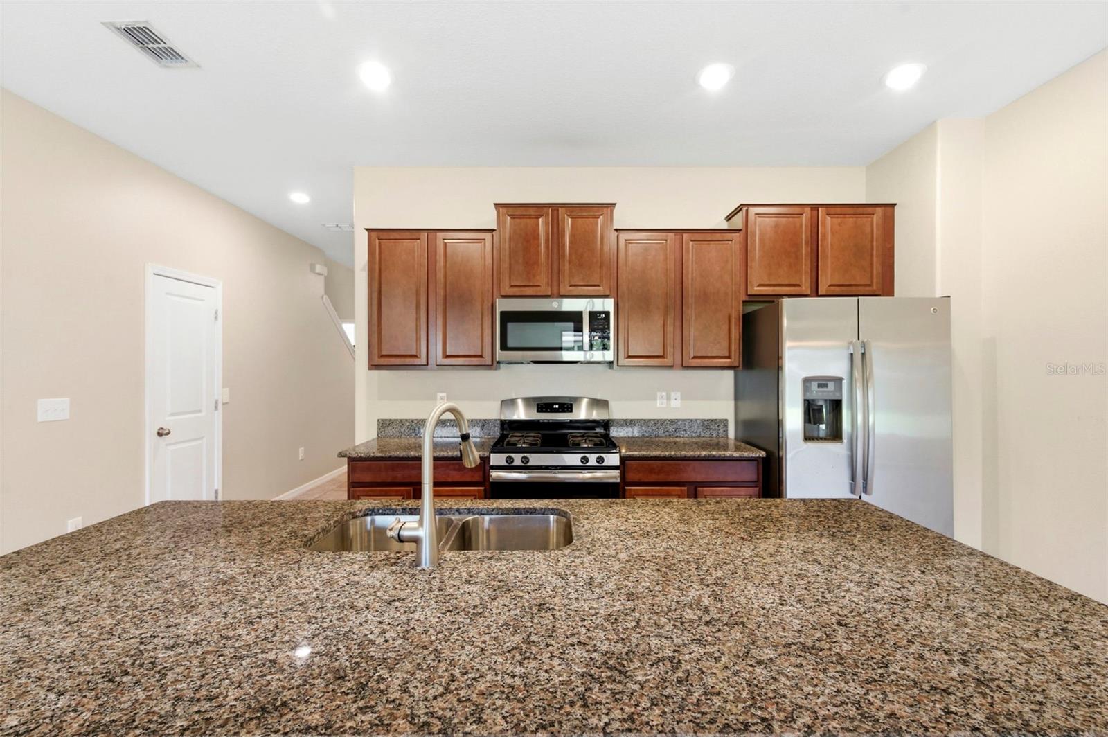 16948 STORYLINE DR, LAND O LAKES, FL, 34638