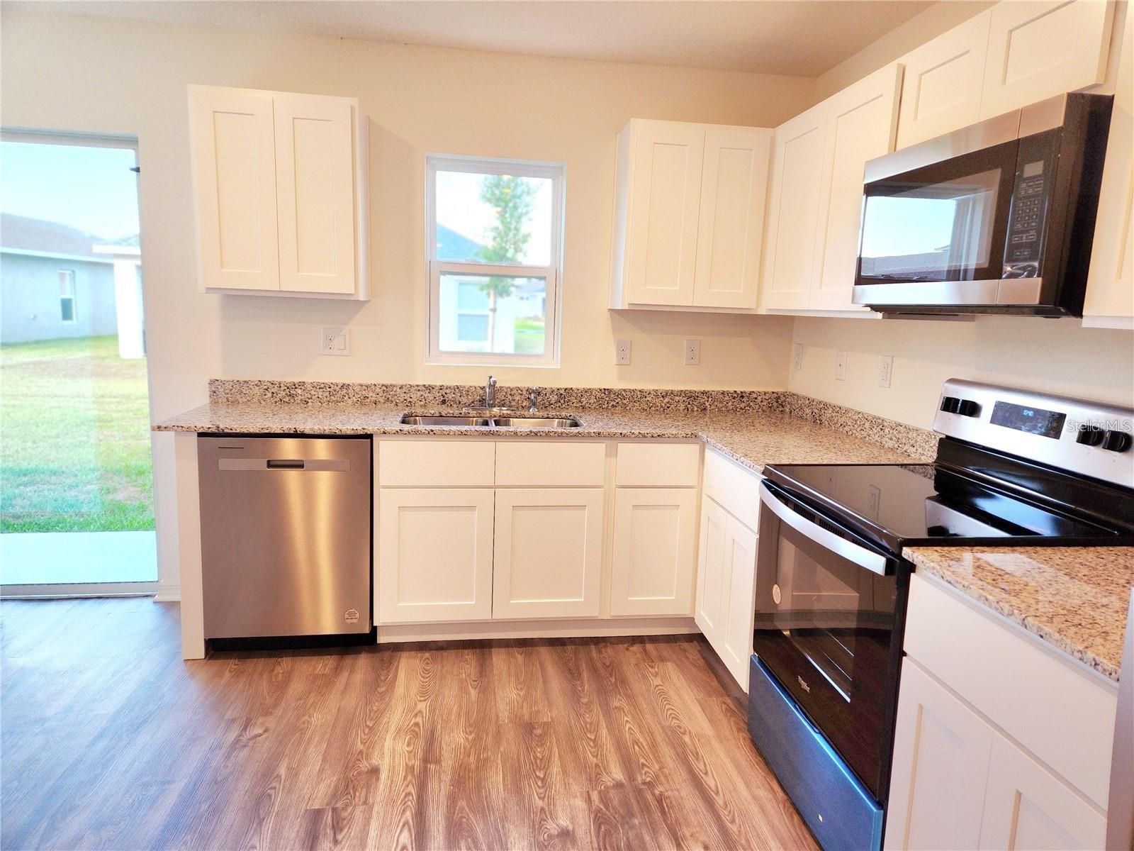 1931 GOLDEN BEAK DR, EAGLE LAKE, FL, 33839