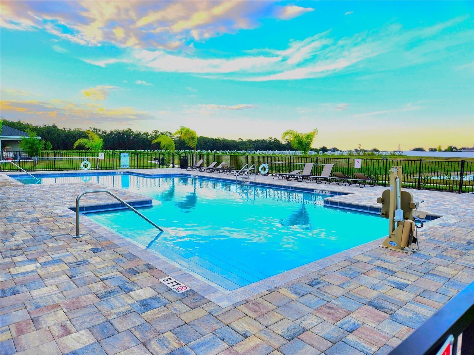 1931 GOLDEN BEAK DR, EAGLE LAKE, FL, 33839