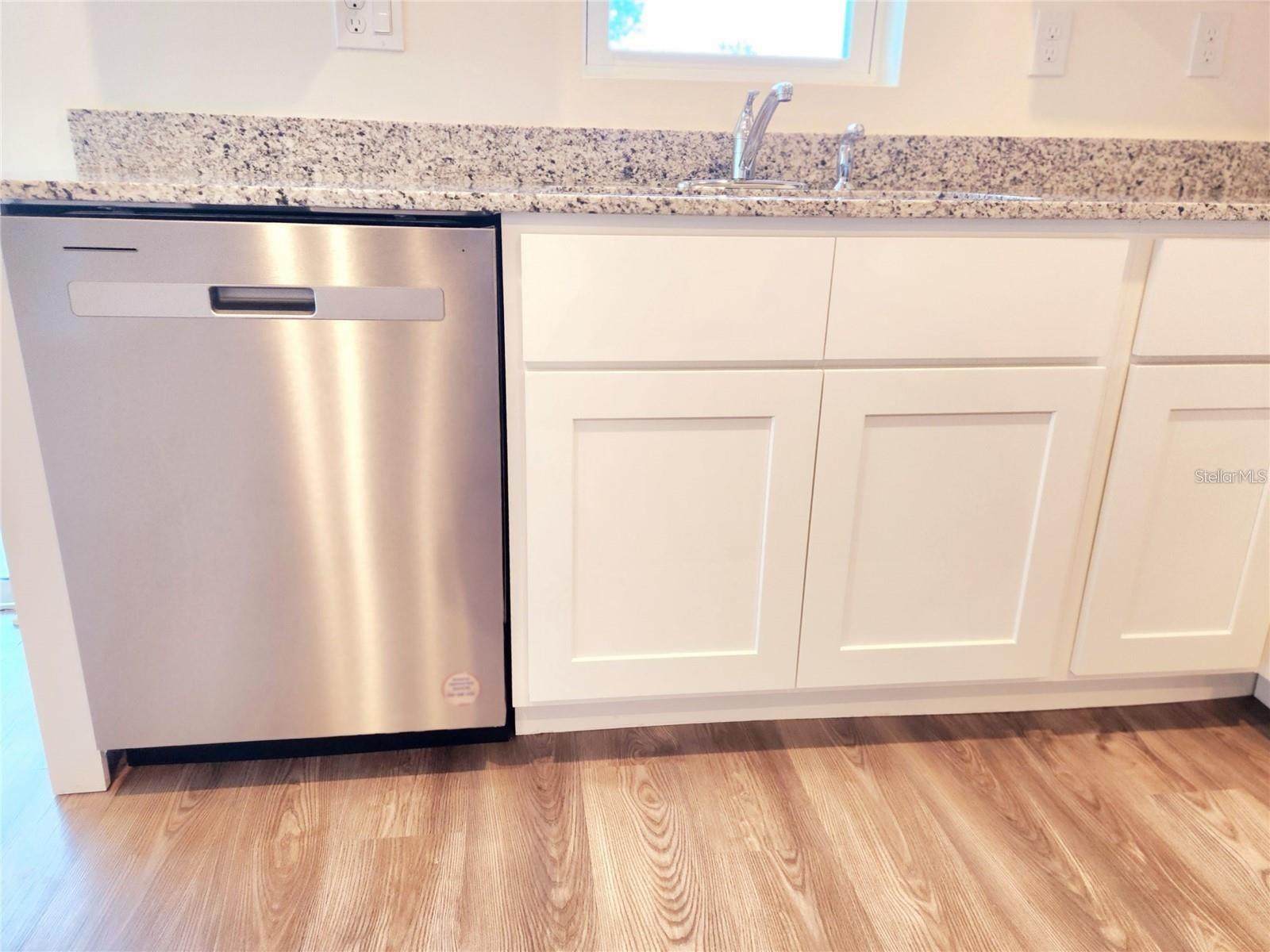 1931 GOLDEN BEAK DR, EAGLE LAKE, FL, 33839