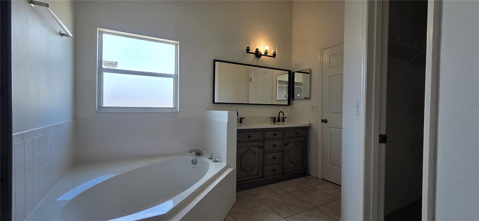 282 BRIAR BAY CIR, ORLANDO, FL, 32825