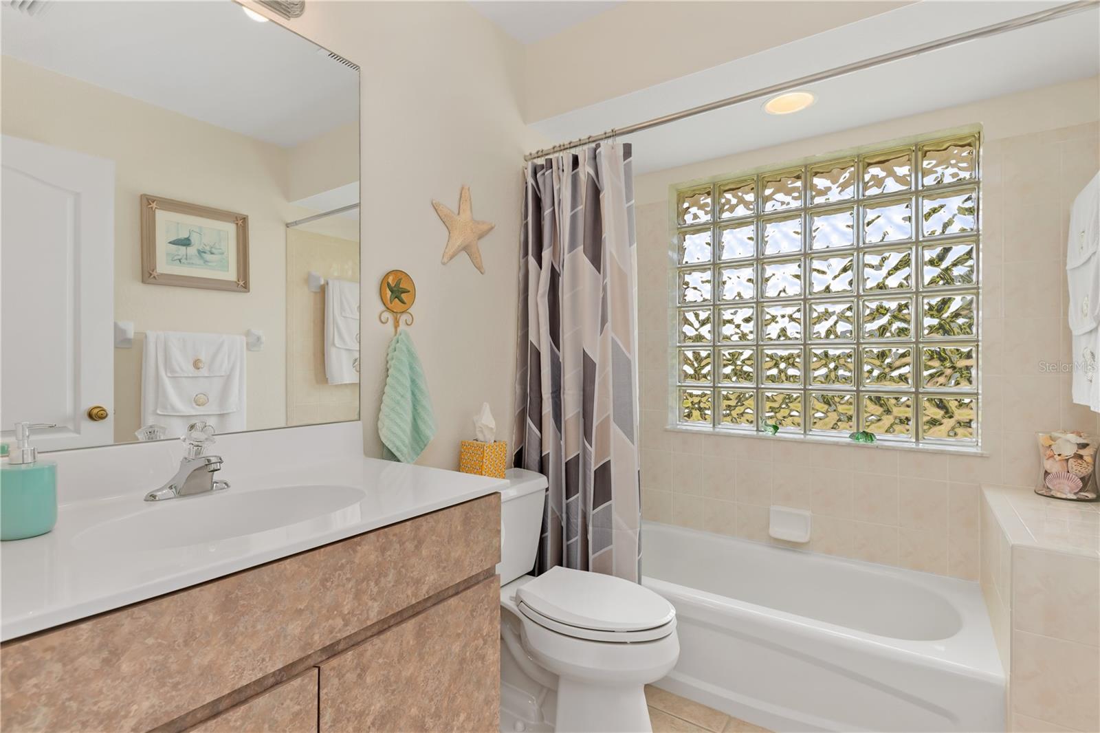 176 MARINER LN, ROTONDA WEST, FL, 33947