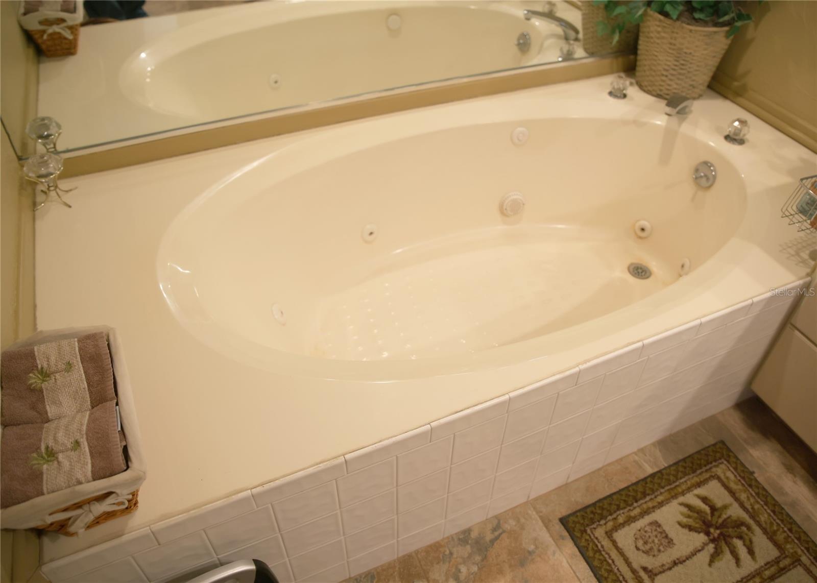 5353 SHADOW LAWN DR, SARASOTA, FL, 34242