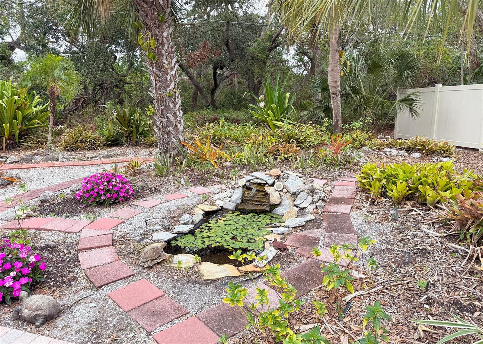 5353 SHADOW LAWN DR, SARASOTA, FL, 34242