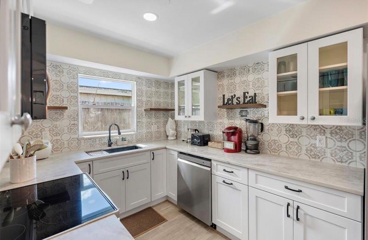 6750 W FLAMINGO WAY S, ST PETERSBURG, FL, 33707