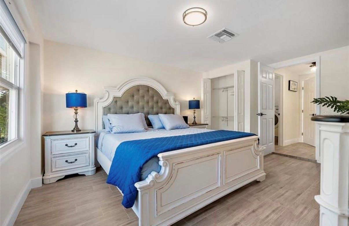 6750 W FLAMINGO WAY S, ST PETERSBURG, FL, 33707